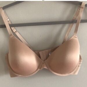 Wonderbra Nude Size  38C Bra 
New